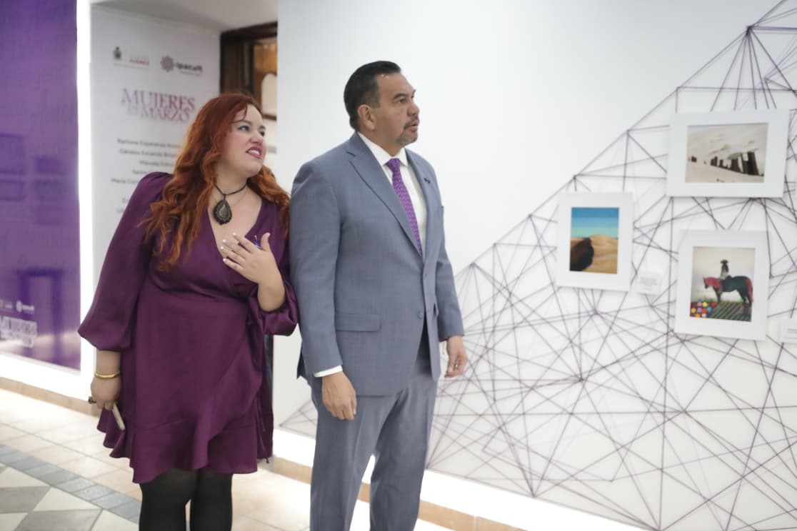 Inaugura alcalde exposición Mujeres de Marzo en el CEMA.