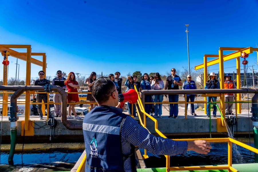 Estudiantes de la UTCJ visitan Planta Tratadora del Parque Central
