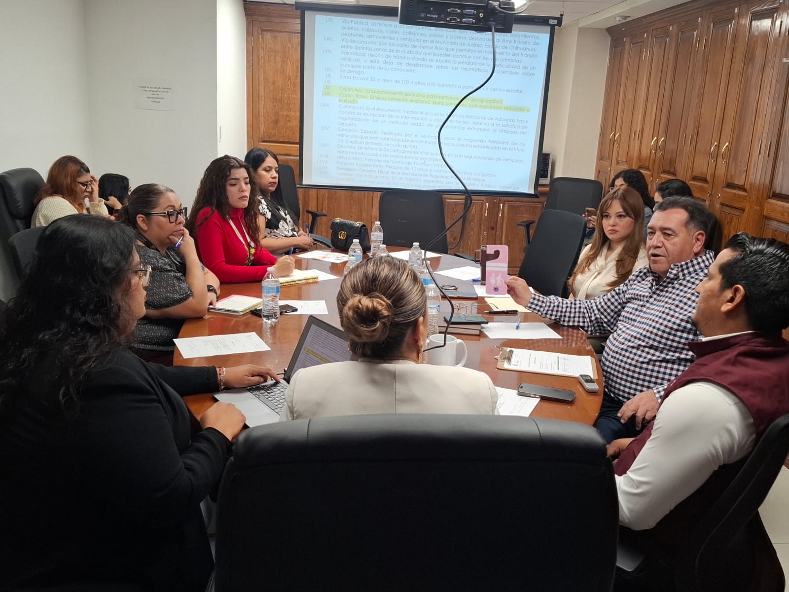 Abordan regidores disposiciones sobre Cajones Rosas.