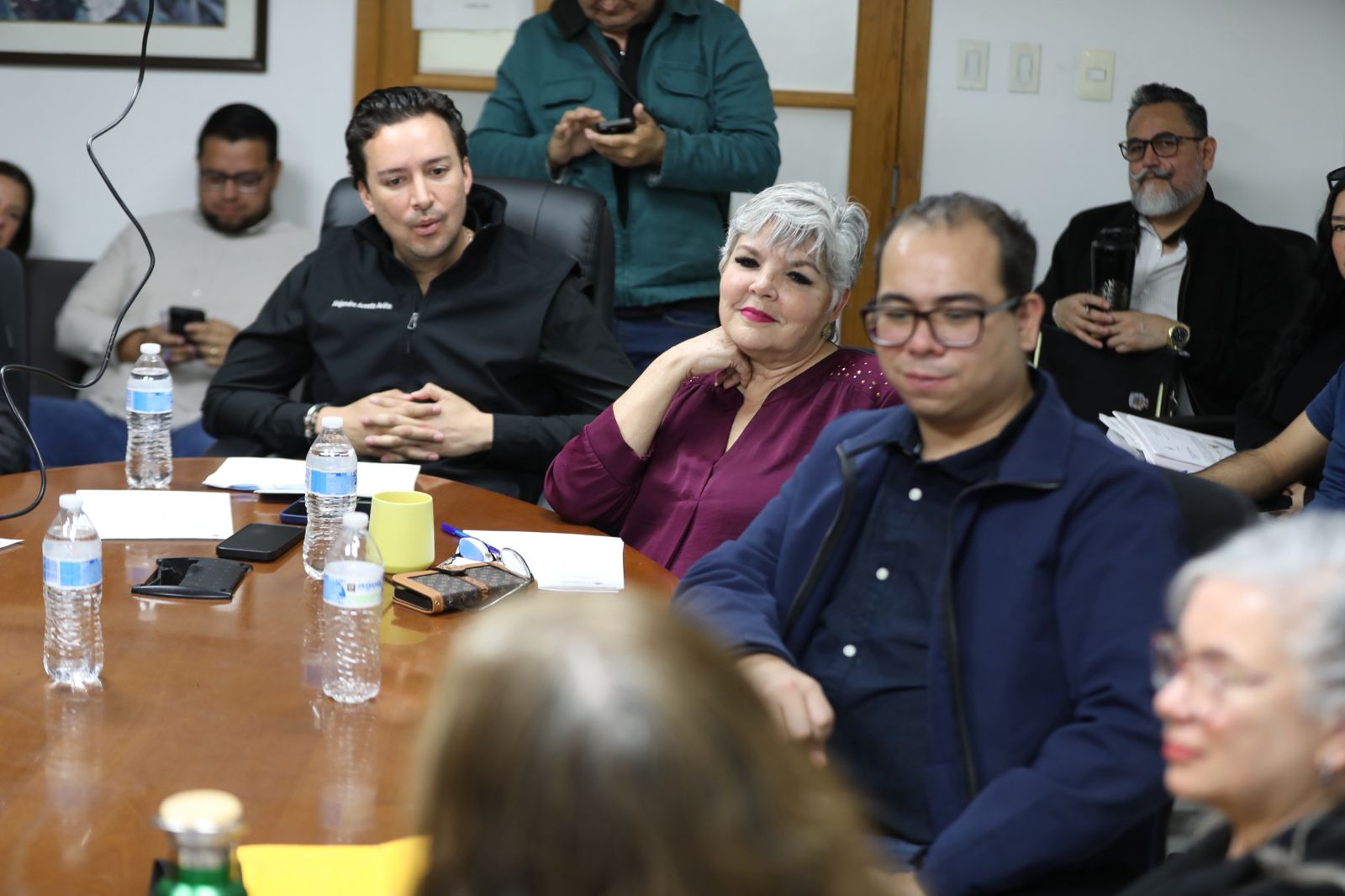 Proyectan regidores memoria sobre frases juarenses.