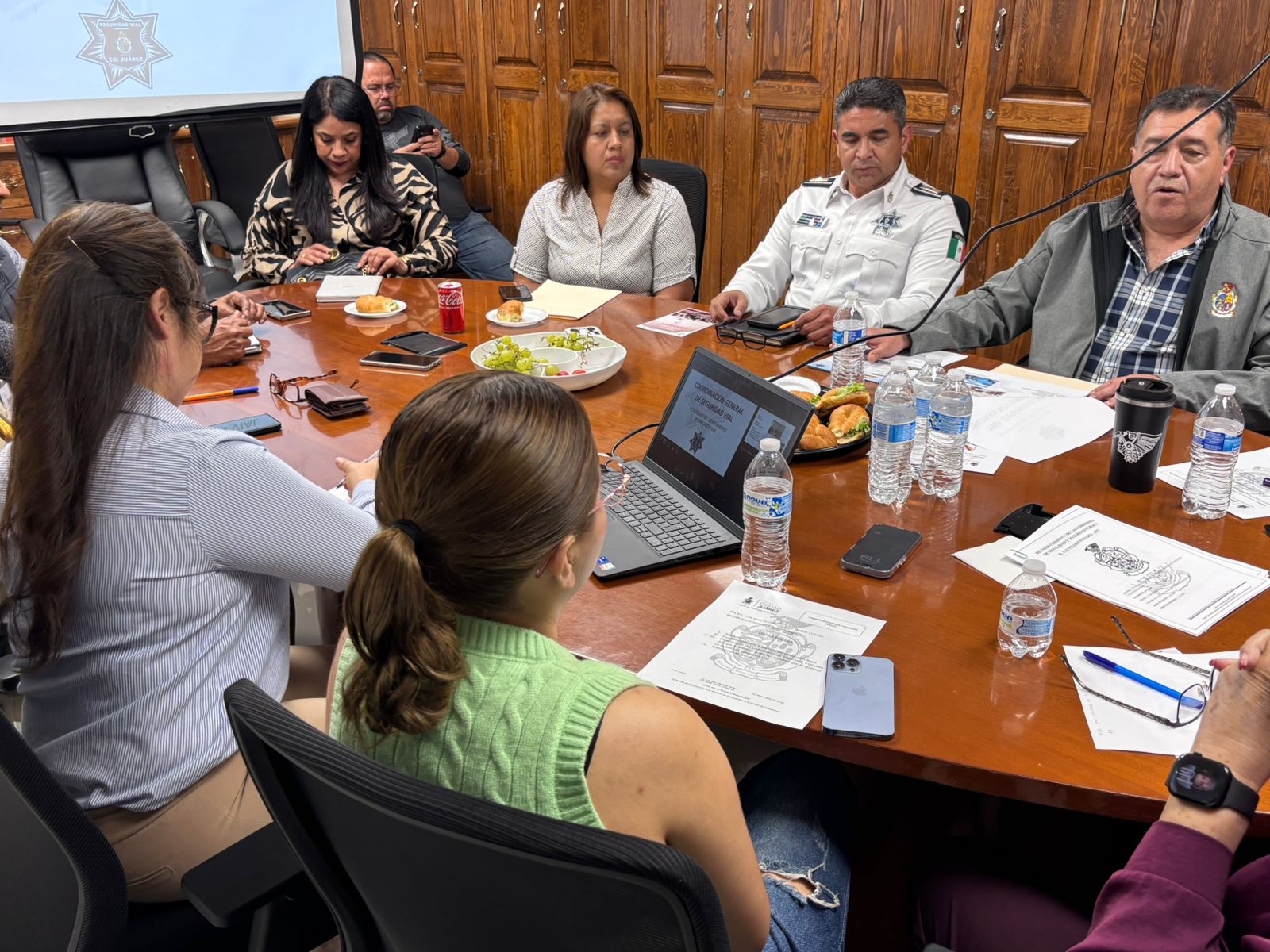 Analizan regidores acciones sobre cultura vial.