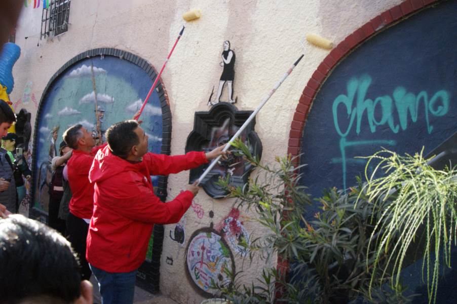 Realizan jornada “Juárez Amanece Limpio” en la Plaza Cervantina