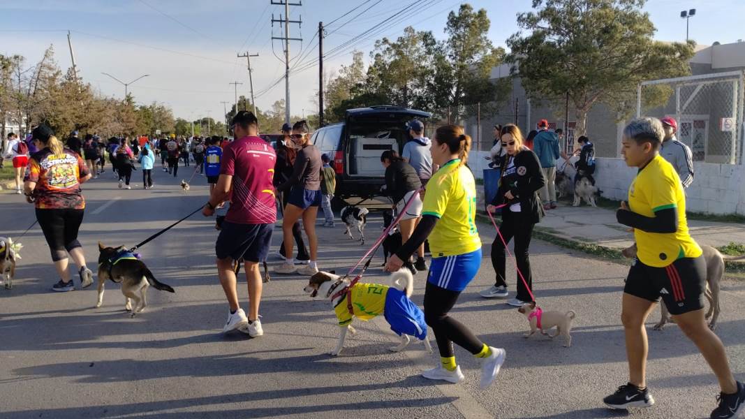 Realizan tercera Carrera con Mascotas en El Chamizal