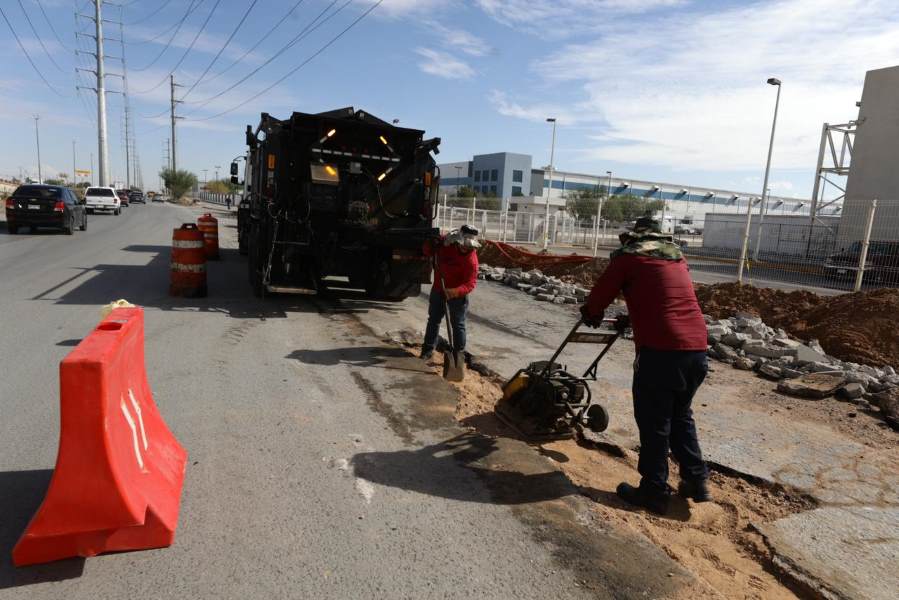 Intensifican trabajos de bacheo en distintas colonias de la mancha urbana