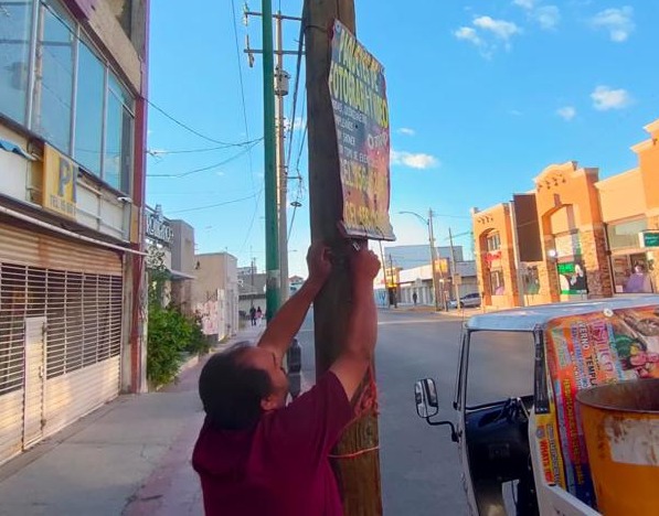 Imponen multas por colocación indebida de pendones y anuncios promocionales sin permiso.