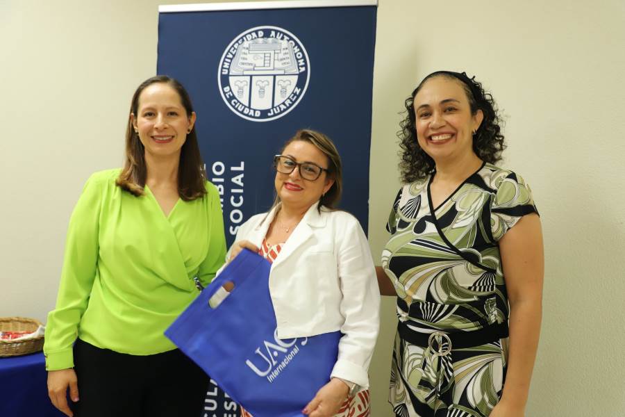Académica de la Universidad La Gran Colombia realiza estancia en la UACJ