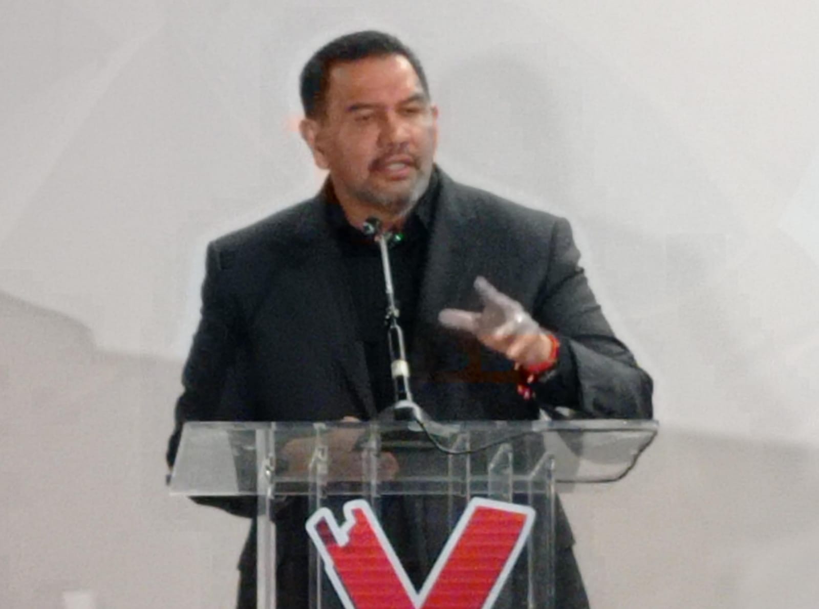 Atiende alcalde conflictos registrados en eventos del fin de semana.