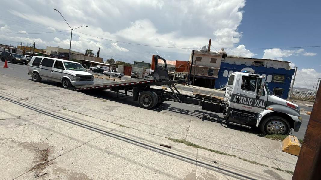 Recuerda Seguridad Vial que se ofrece servicio gratuito de grúas las 24 horas