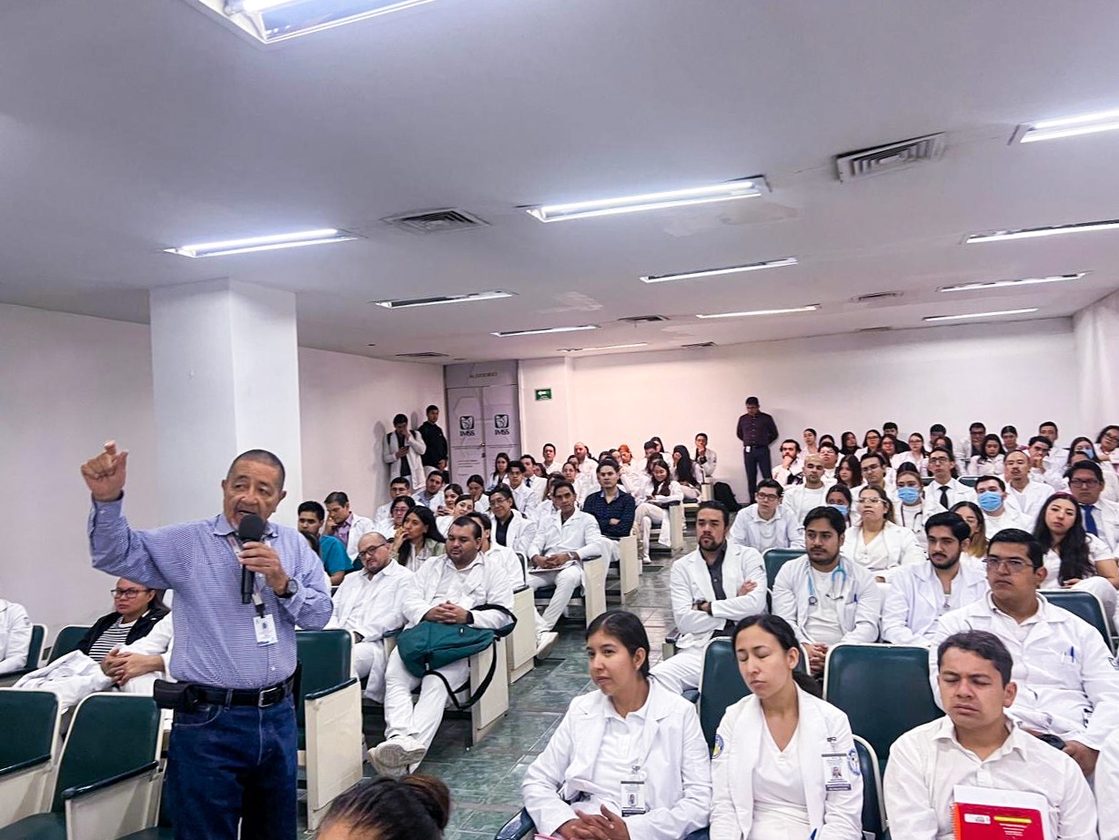 Lleva JMAS capacitación sobre cuidado del agua a personal de hospitales.