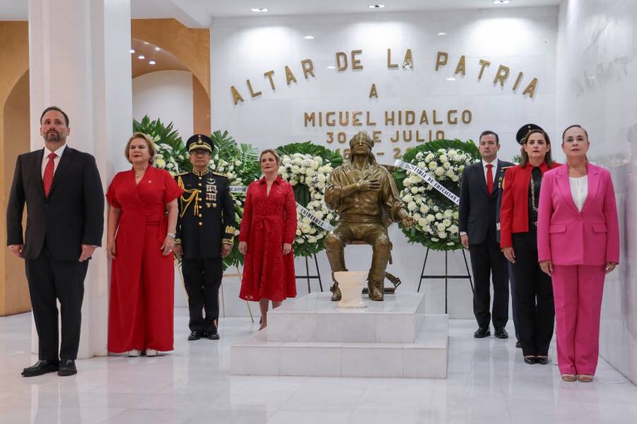 “¡Vivan las instituciones! ¡Viva la democracia!: Maru Campos