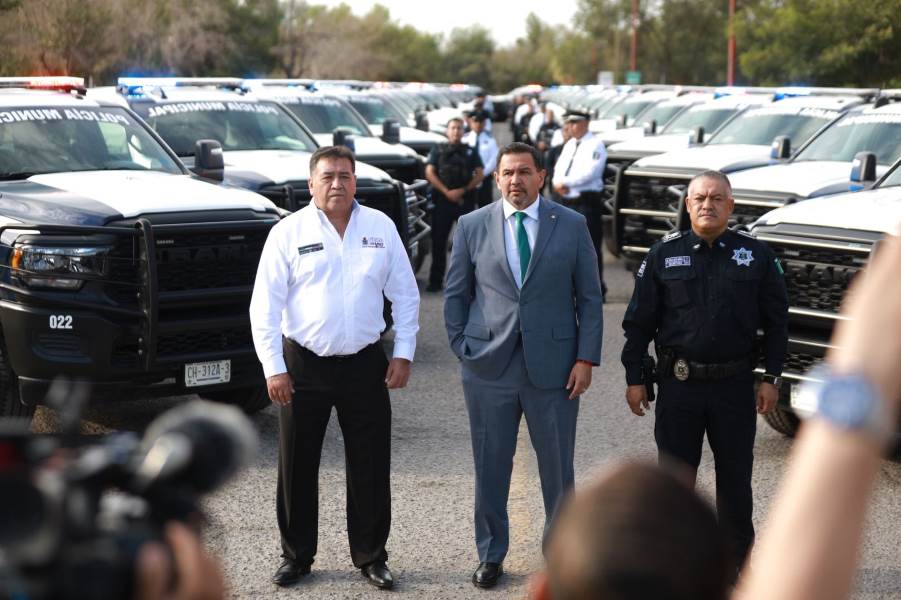 Entrega alcalde 62 nuevas patrullas a la SSPM.