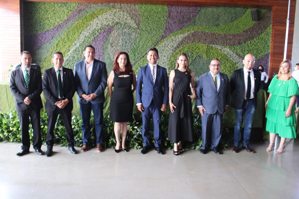 Invitan a Cruz Pérez Cuéllar a toma protesta nueva mesa directiva de la AMPI