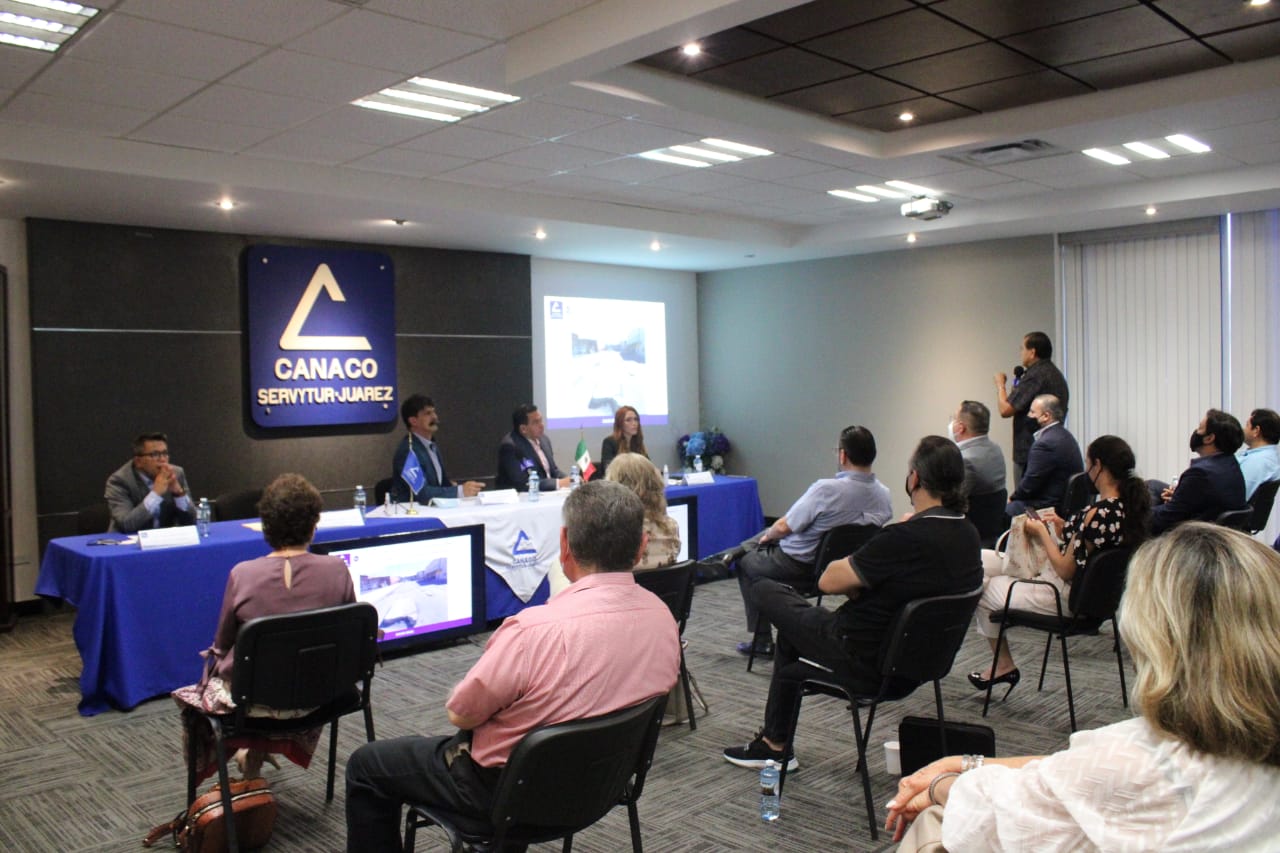 Sostiene Cruz Pérez Cuéllar diálogo productivo, franco y abierto con miembros de la CANACO