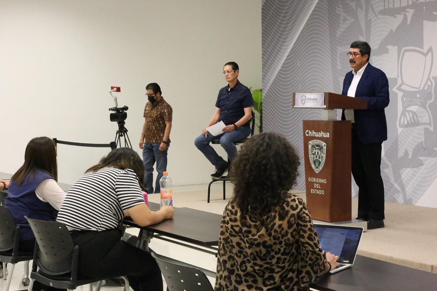 Presenta Corral Jurado síntomas de COVID