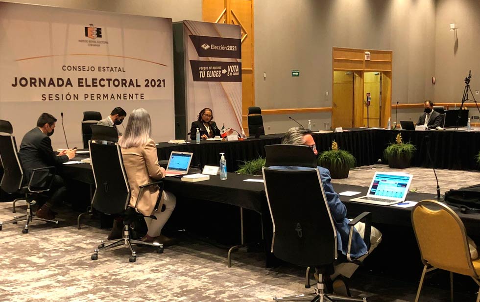 Maru Ganadora de la elección: IEE