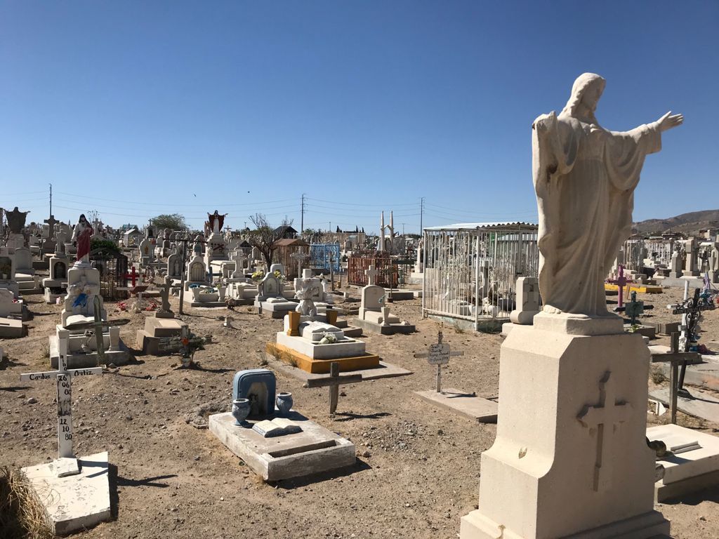 Con cambio de semáforo epidemiológico; abren Panteones Municipales  a visitantes
